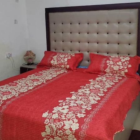 Savagem Furnished Apartment Freetown Bagian luar foto