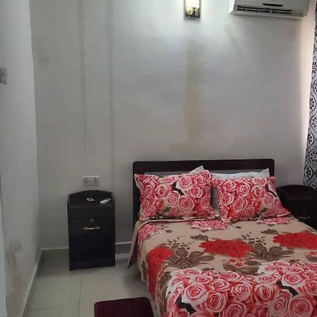 Savagem Furnished Apartment Freetown Bagian luar foto